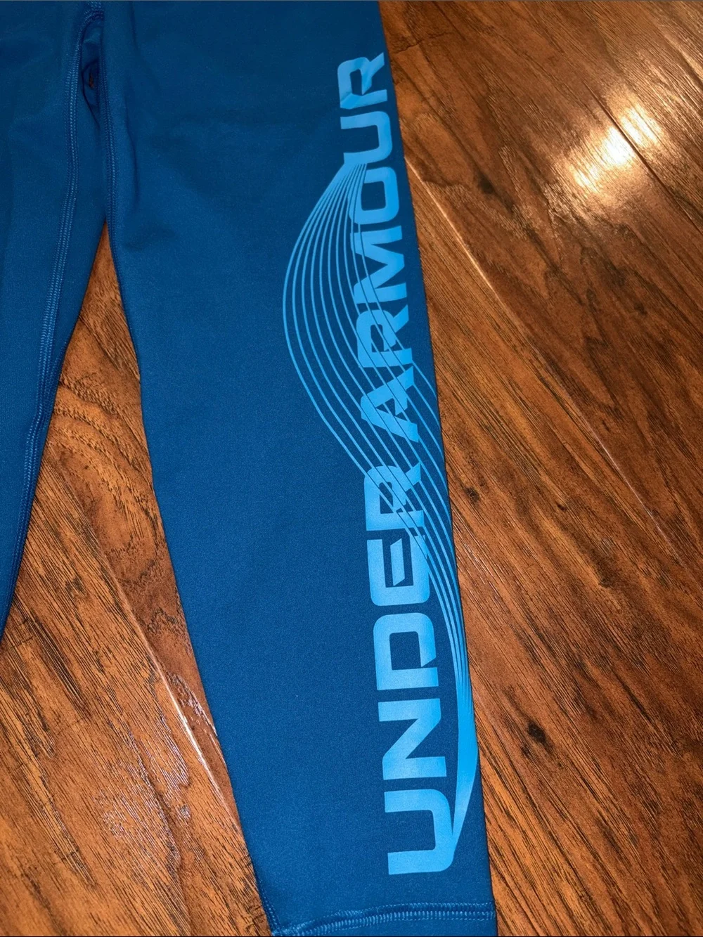 Under Armour Teal Blue Graphic Logo Cropped Leggings Youth M